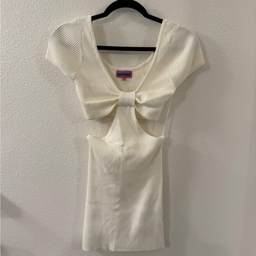 Edikted white dress. Size small. Textured. Never worn